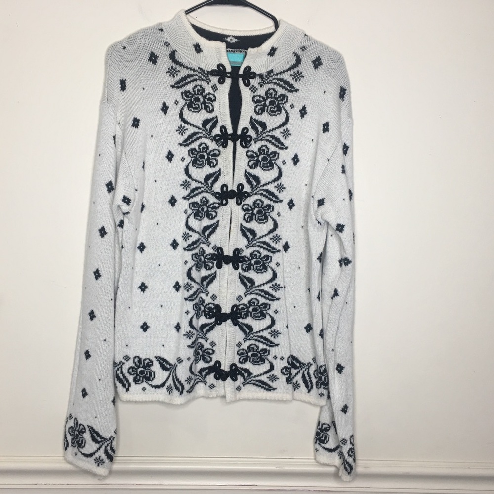 🌳LAURA PETERSON🌳 Cardigan Sweater black/White